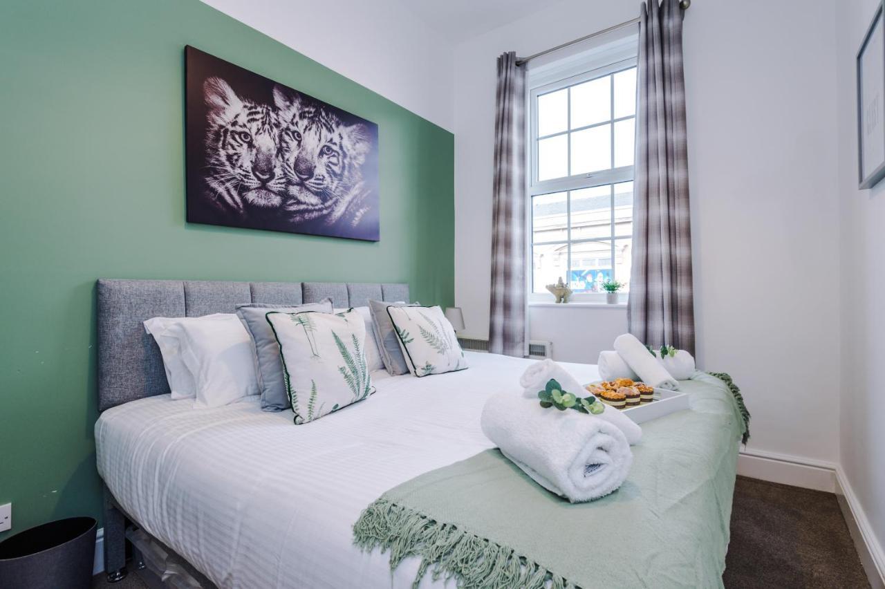 Bright 1-Bed Apartment In Chester By 53 Degrees Property, Ideal For Professionals & Couples, Great Location - Sleeps 4 Exterior foto